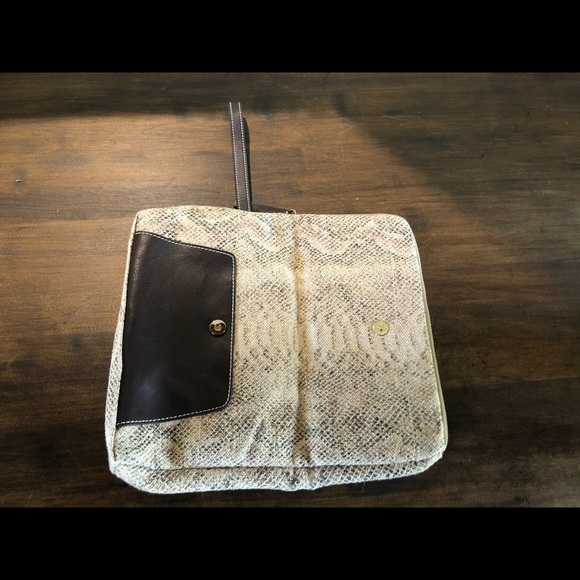 J. McLaughlin Snake Print Destination Clutch - Picture 2 of 9